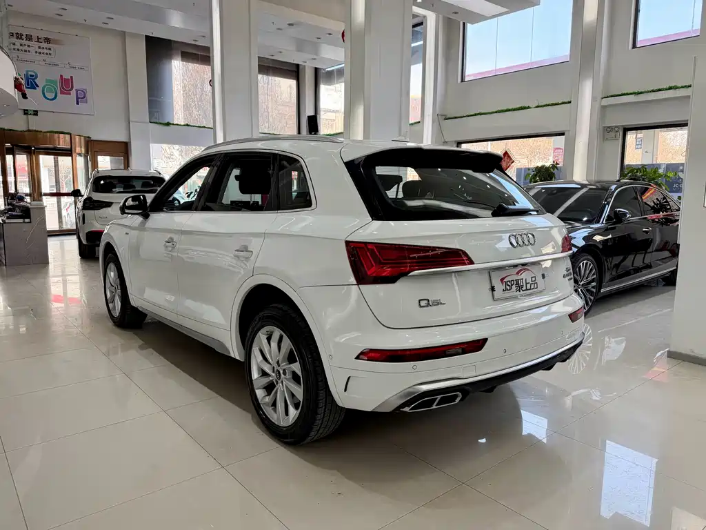 Audi Q5L 2021 40 TFSI luxury and dynamic model купить на сайте DeffCars