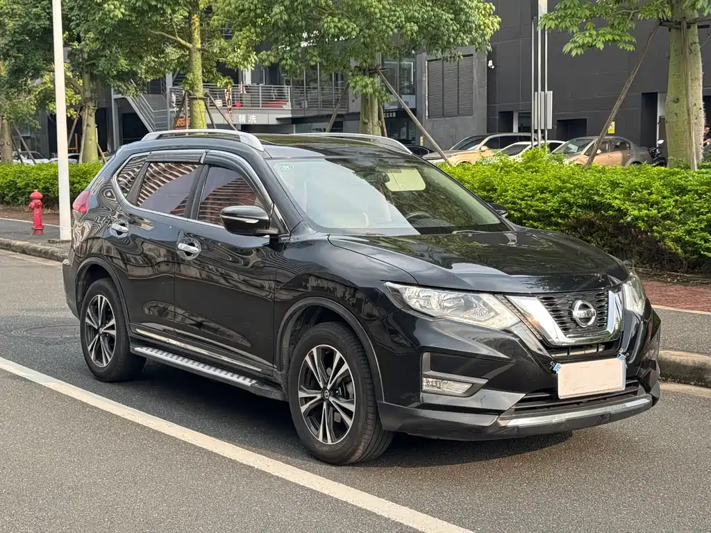 X-Trail 2017 2.5L CVT Leading Edition 4WD купить на сайте DeffCars