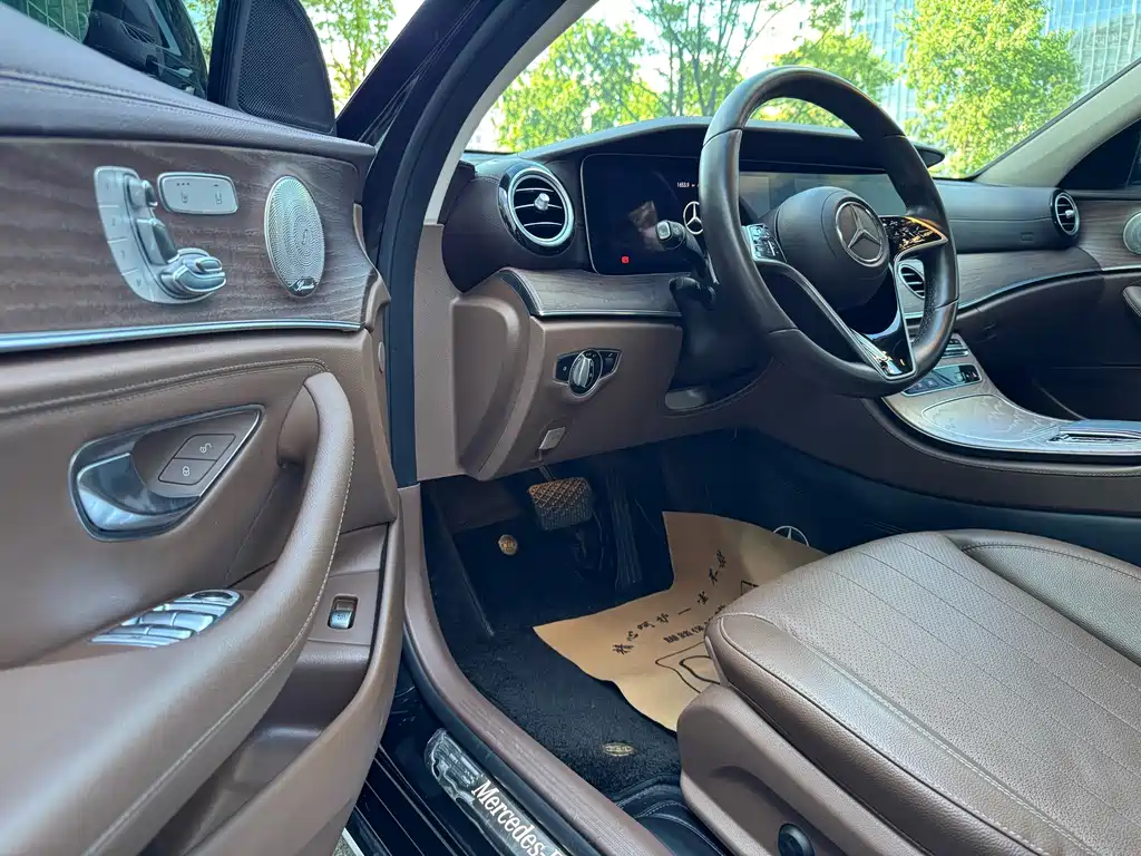 Mercedes-Benz E-Class 2021 E 300 L Luxury Model купить на сайте DeffCars