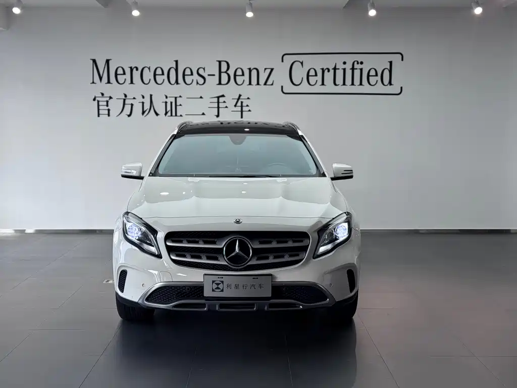 Mercedes-Benz GLA 2018 GLA 200 Fashion Model купить на сайте DeffCars