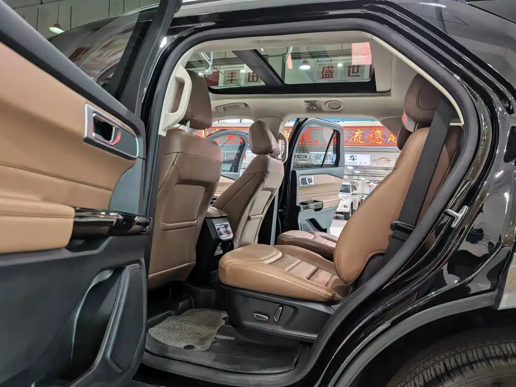 Explorer 2023 EcoBoost 285 four-wheel drive style plus version 6 seats купить на сайте DeffCars