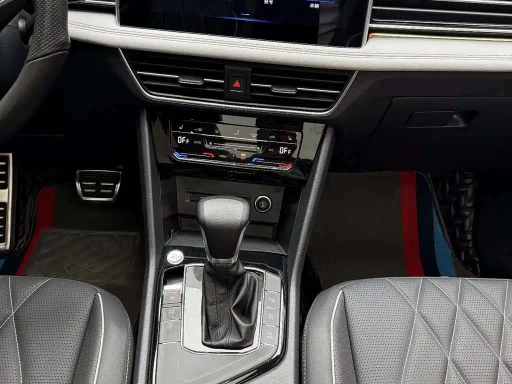 Tiguan L 2022 330TSI automatic two-wheel drive R-Line version купить на сайте DeffCars