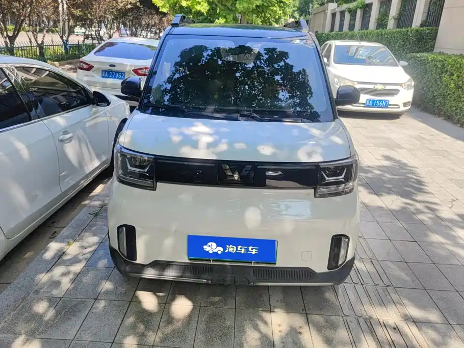 Hongguang MINIEV 2022 GAMEBOY 300km gaming model lithium iron phosphate купить на сайте DeffCars