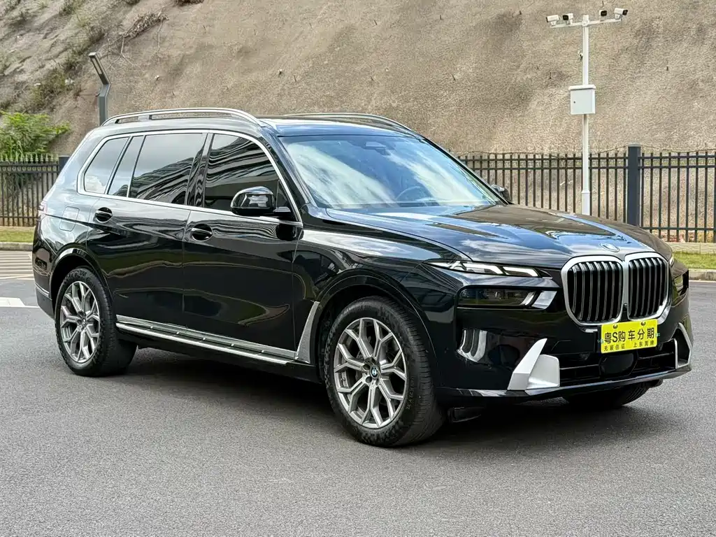 BMW X7 2023 xDrive40i Leading Luxury Package купить на сайте DeffCars