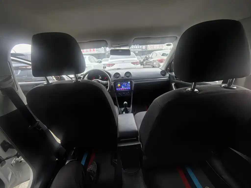 Jetta 2015 Premium Edition 1.6L Manual Fashion Model купить на сайте DeffCars