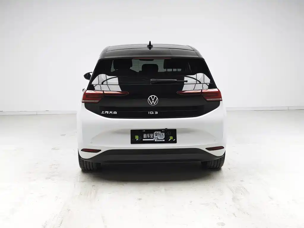 Volkswagen ID.3 2024 Outstanding Edition купить на сайте DeffCars