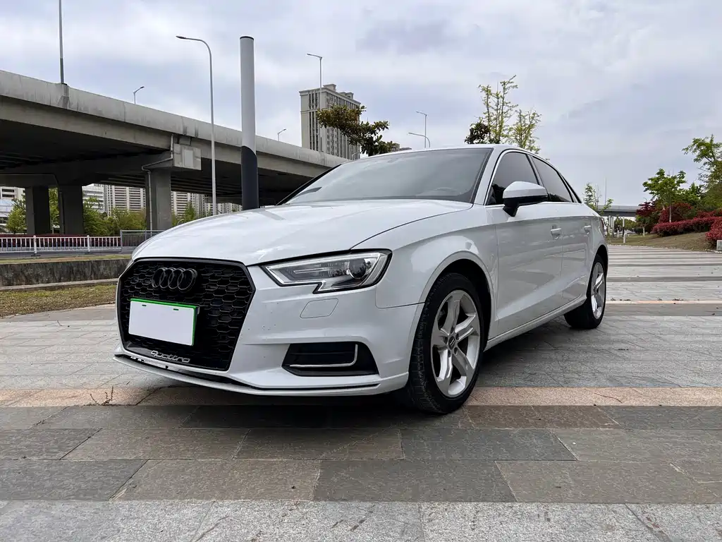 Audi A3 2019 Limousine 35 TFSI Enterprising National VI купить на сайте DeffCars