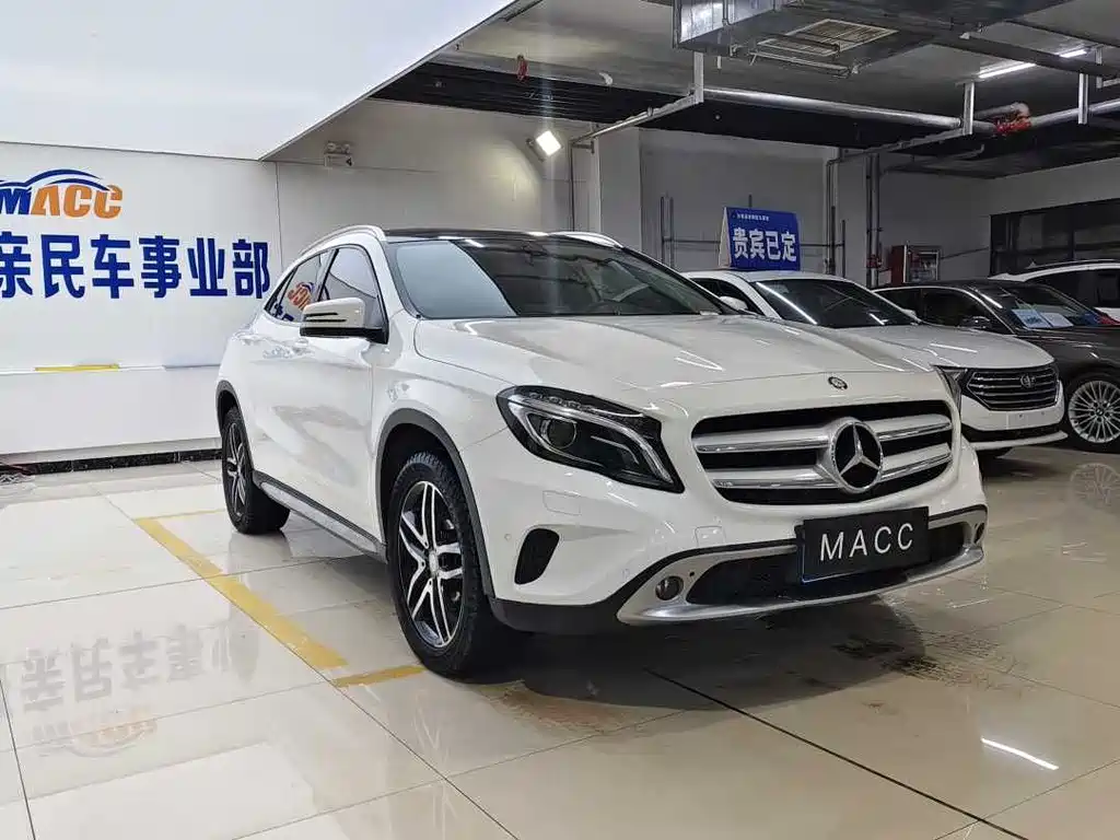 Mercedes-Benz GLA 2017 GLA 220 4MATIC Fashion Model купить на сайте DeffCars