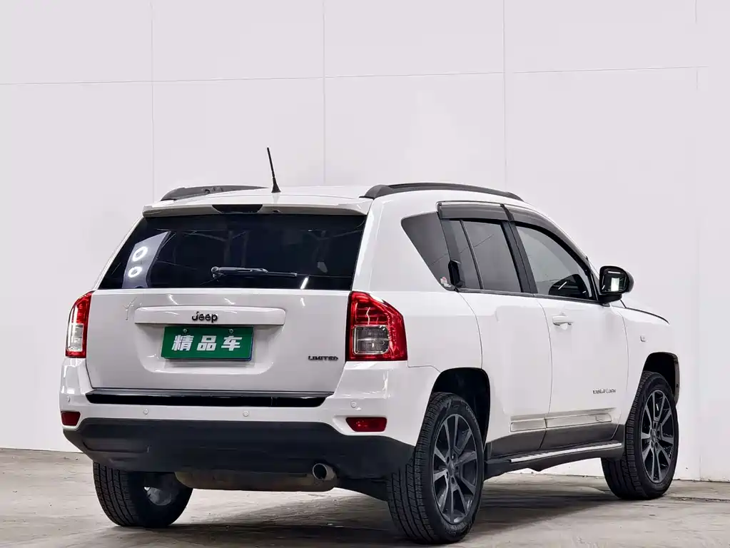 Compass (импорт) 2013 2.4L four-wheel drive luxury version купить на сайте DeffCars
