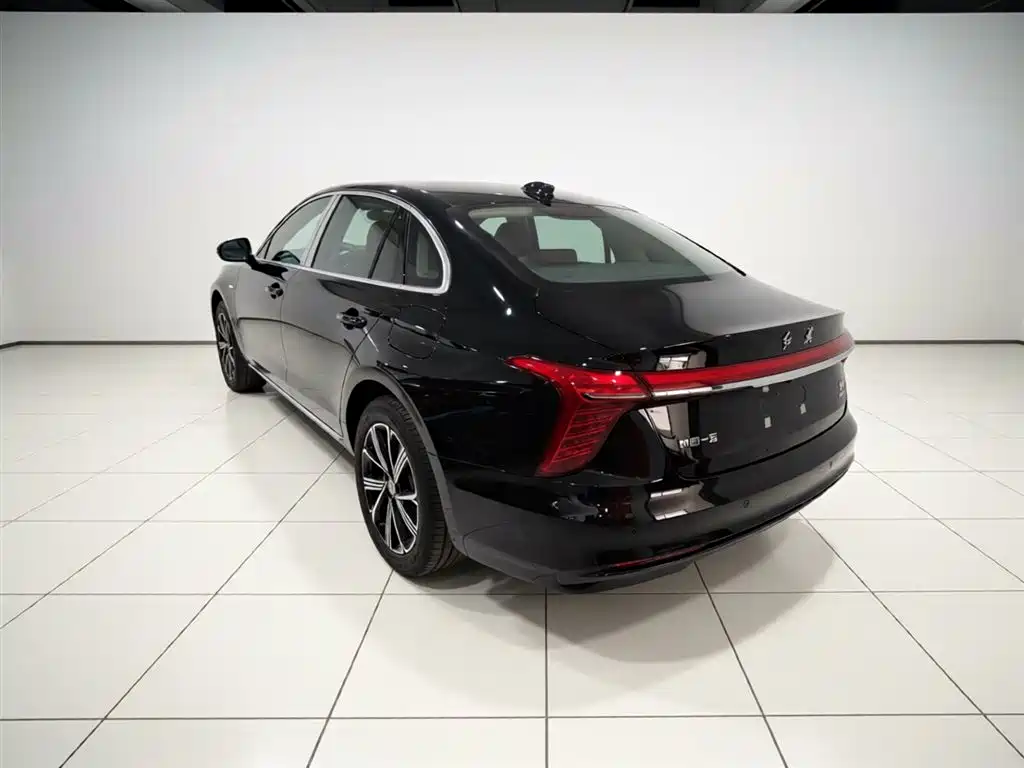 Hongqi H5 PHEV 2025 170 super hybrid version купить на сайте DeffCars