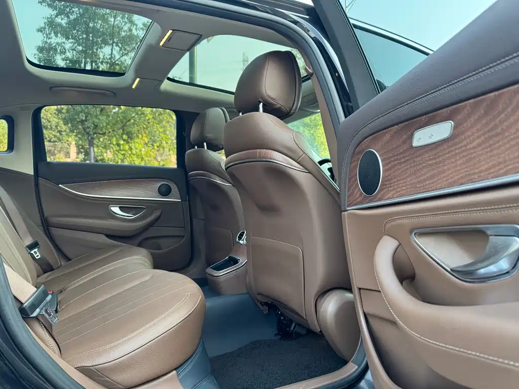 Mercedes-Benz E-Class 2023 E 300 L Fashion купить на сайте DeffCars
