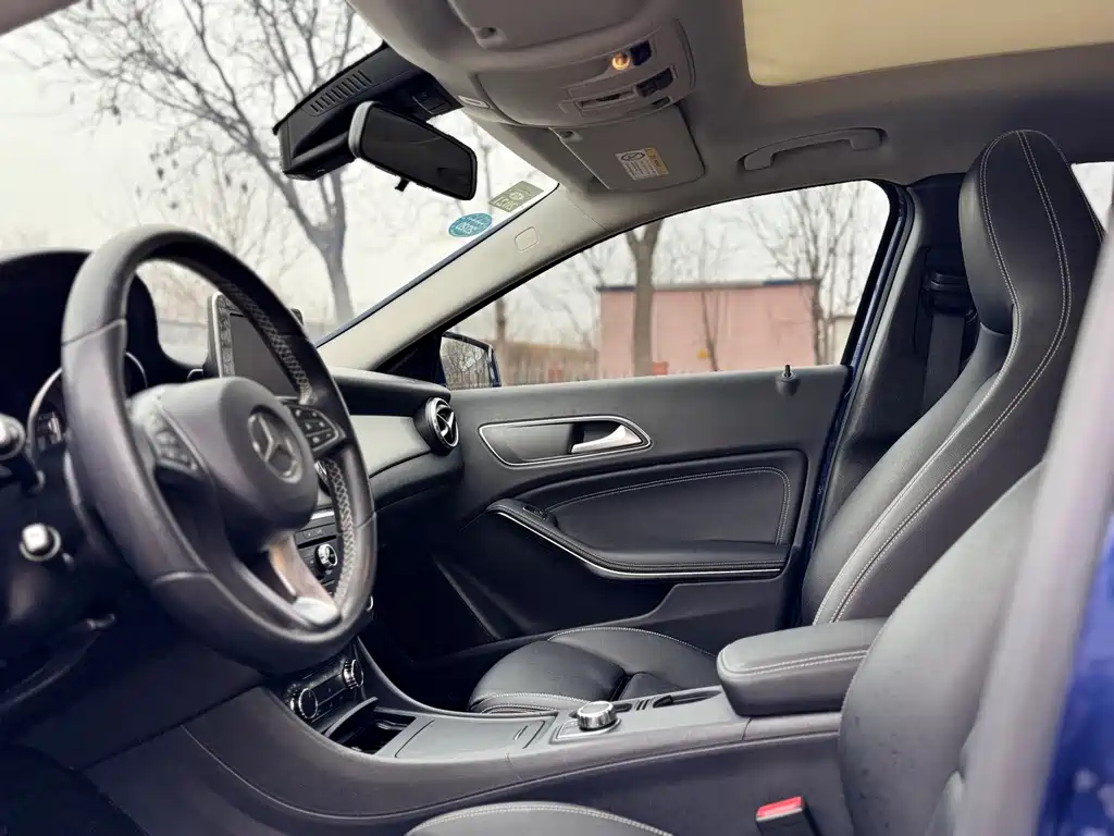 Mercedes-Benz GLA 2017 GLA 200 Dynamic купить на сайте DeffCars