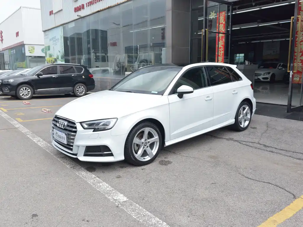 Audi A3 2020 Sportback 35 TFSI Fashion Type National VI купить на сайте DeffCars