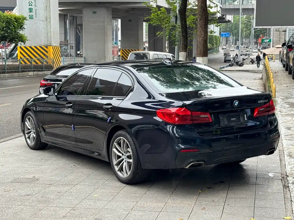 BMW 5 Series 2018 525Li M Sports Package купить на сайте DeffCars
