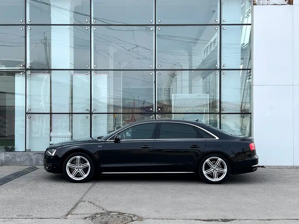 Audi A8 2011 A8L W12 6.3 FSI quattro купить на сайте DeffCars