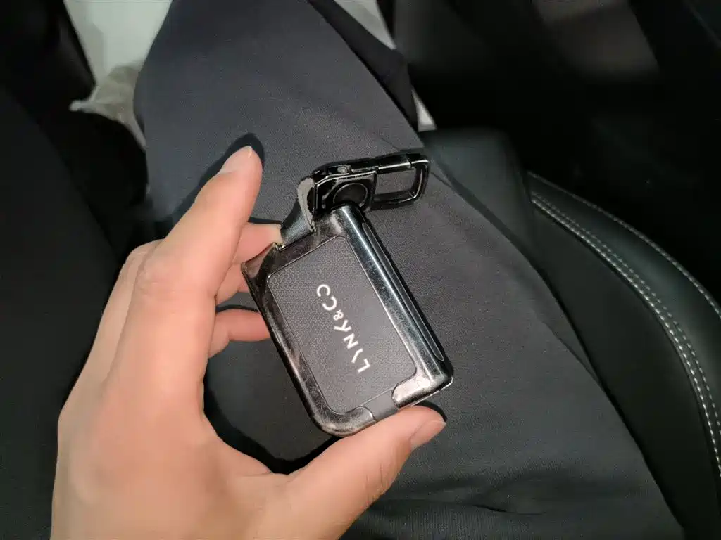 Lynk & Co 03 2023 2.0TD DCT Pro купить на сайте DeffCars