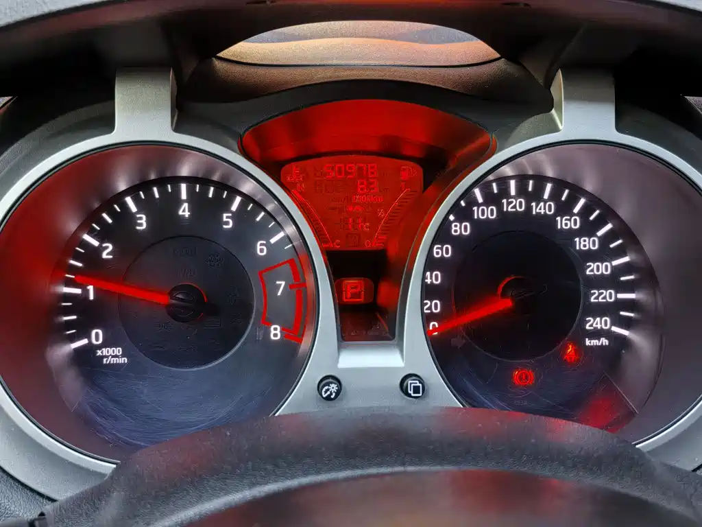 Infiniti ESQ 2014 1.6L Straightforward Edition купить на сайте DeffCars