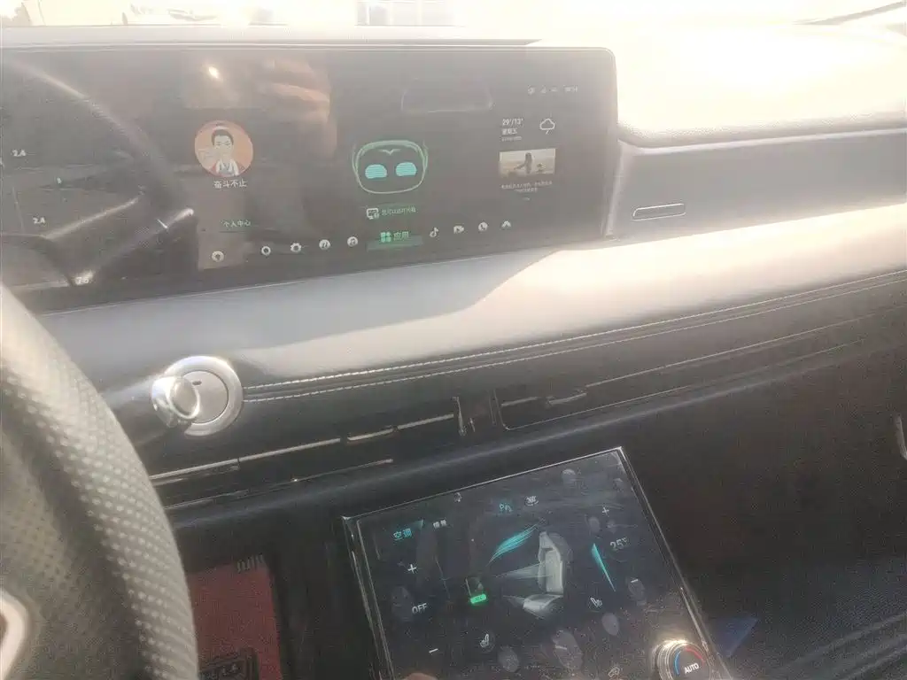 Nezha U 2021 Pro 500 Global Edition купить на сайте DeffCars