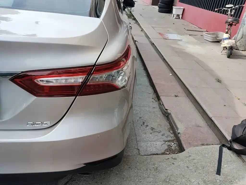 Camry 2019 2.0G Deluxe Edition National VI купить на сайте DeffCars