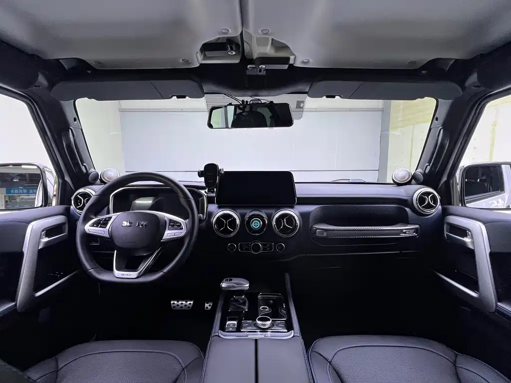 Beijing Off-Road BJ40 2024 2.0T City Hunter Honor Edition купить на сайте DeffCars