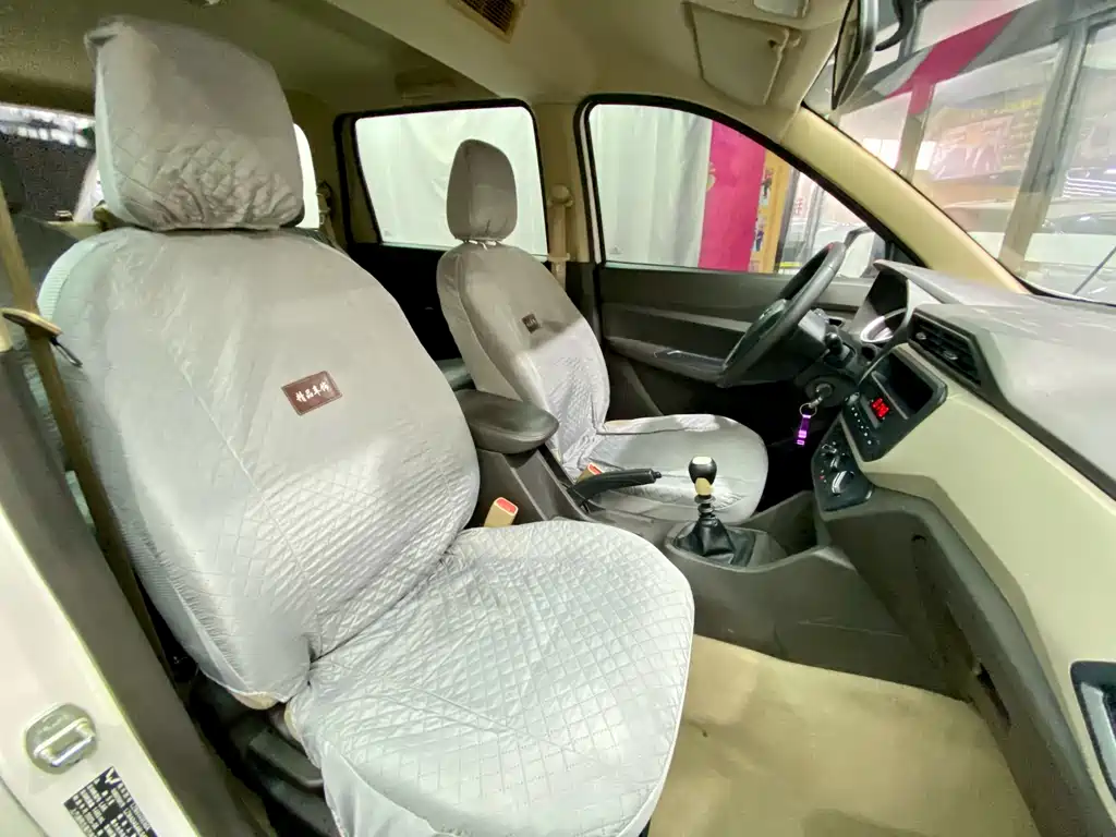 Wuling Hongguang 2019 1.5L S Standard National VI LAR купить на сайте DeffCars