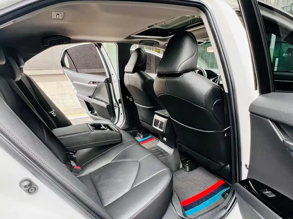 Camry 2023 2.0G Deluxe Edition купить на сайте DeffCars