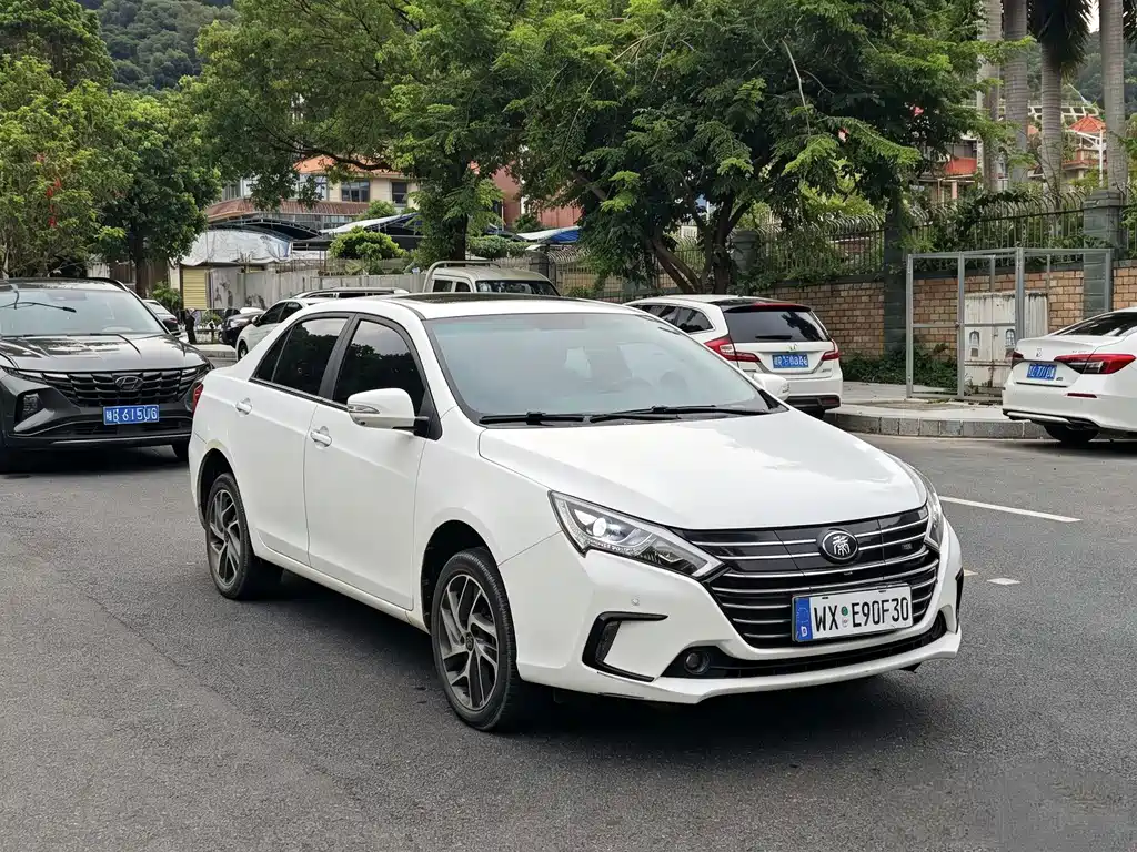 Qin New Energy 2018 Qin EV450 Zhilianfeng Shang Model купить на сайте DeffCars