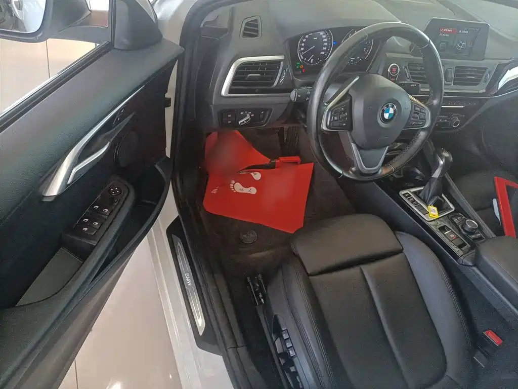 BMW 1 Series 2018 118i Sports купить на сайте DeffCars