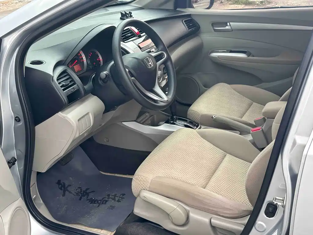 Fengfan Classic 2011 1.5L Automatic Elite Edition купить на сайте DeffCars