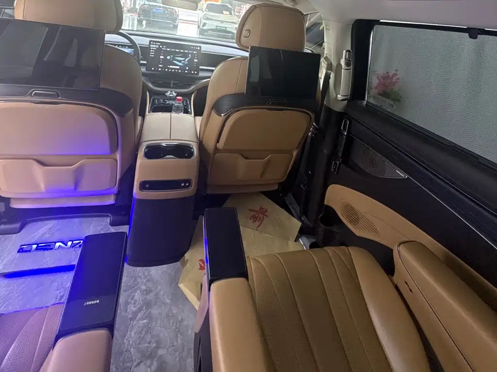 Denza D9 2024 DM-i 980 four-wheel drive premium model купить на сайте DeffCars