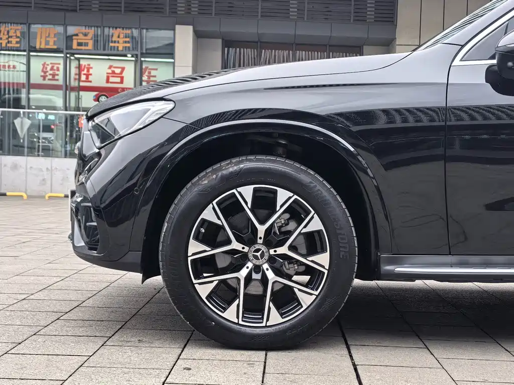 Mercedes-Benz GLC 2023 GLC 260 L 4MATIC luxury model 7 seats купить на сайте DeffCars