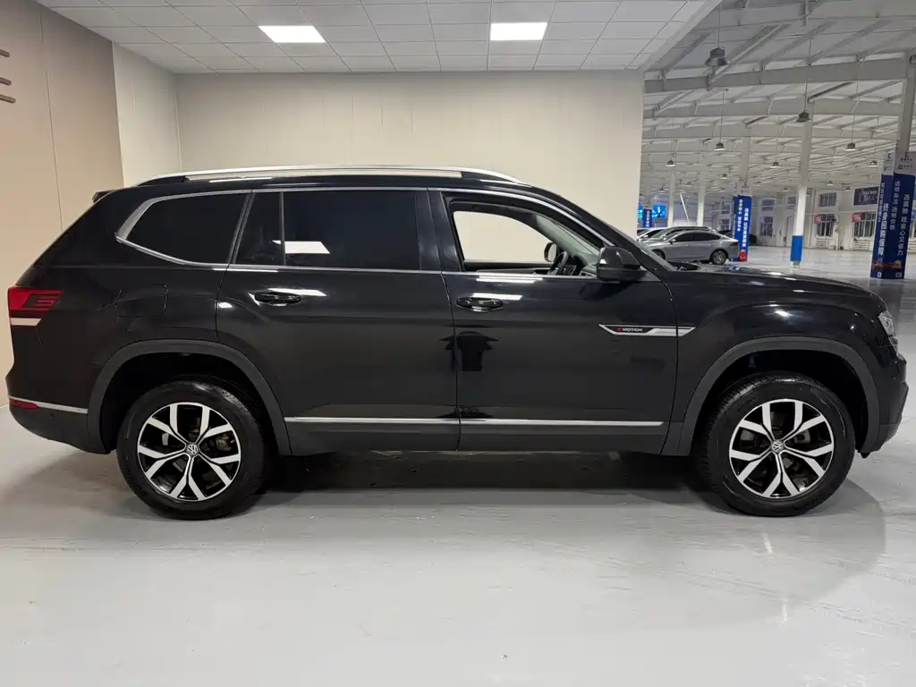 Touron 2020 380TSI four-wheel drive luxury version National VI купить на сайте DeffCars