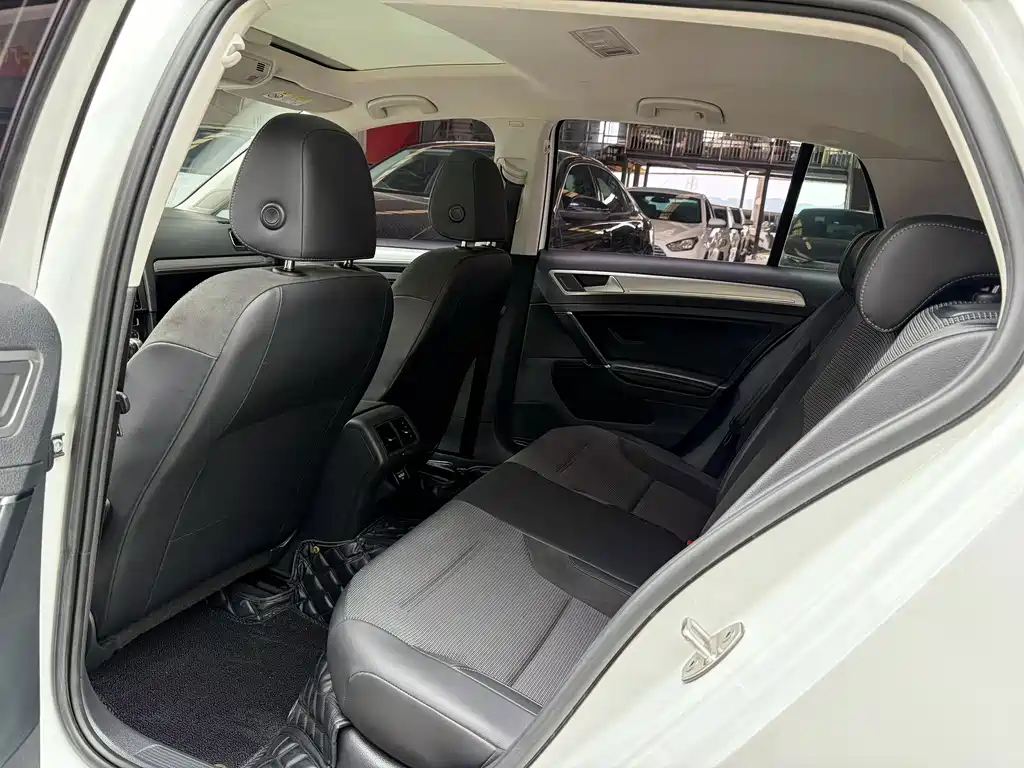 Golf 2019 280TSI DSG comfort model National VI купить на сайте DeffCars