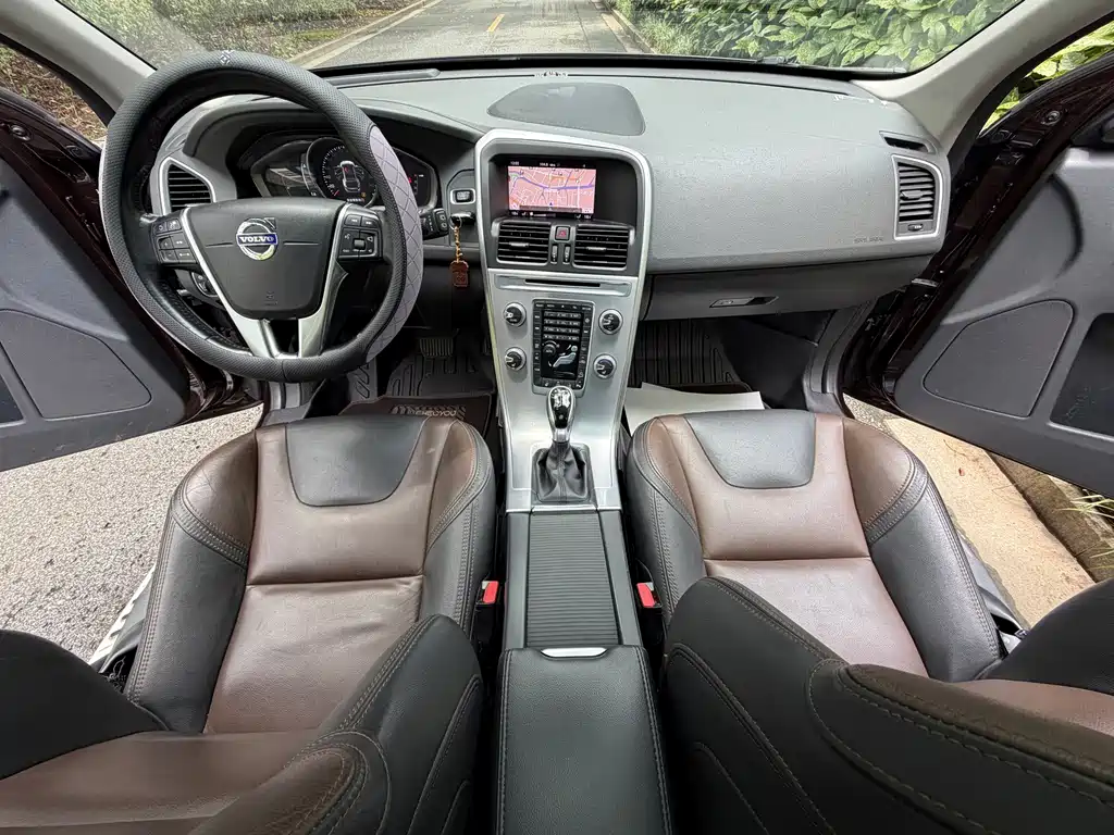 Volvo XC60 2017 T5 AWD Zhiyuan Upgrade купить на сайте DeffCars