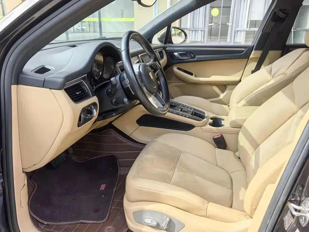 Macan 2017 Macan 2.0T купить на сайте DeffCars