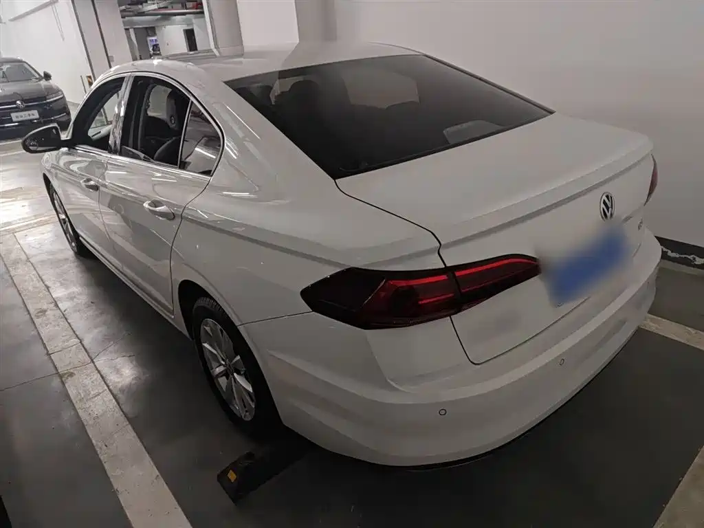 Bora 2020 1.5L automatic elite model купить на сайте DeffCars