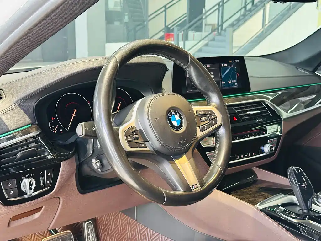 BMW 5 Series 2019 525Li M Sports Package купить на сайте DeffCars