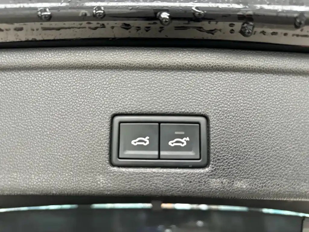 Touareg 2019 3.0TSI Ruizhi Edition National VI купить на сайте DeffCars