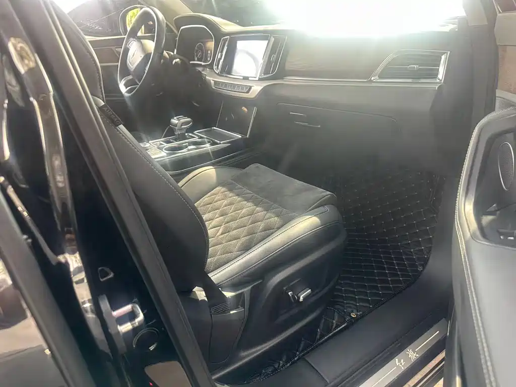 Hongqi HS7 2021 2.0T DCT two-wheel drive intelligent flagship version купить на сайте DeffCars