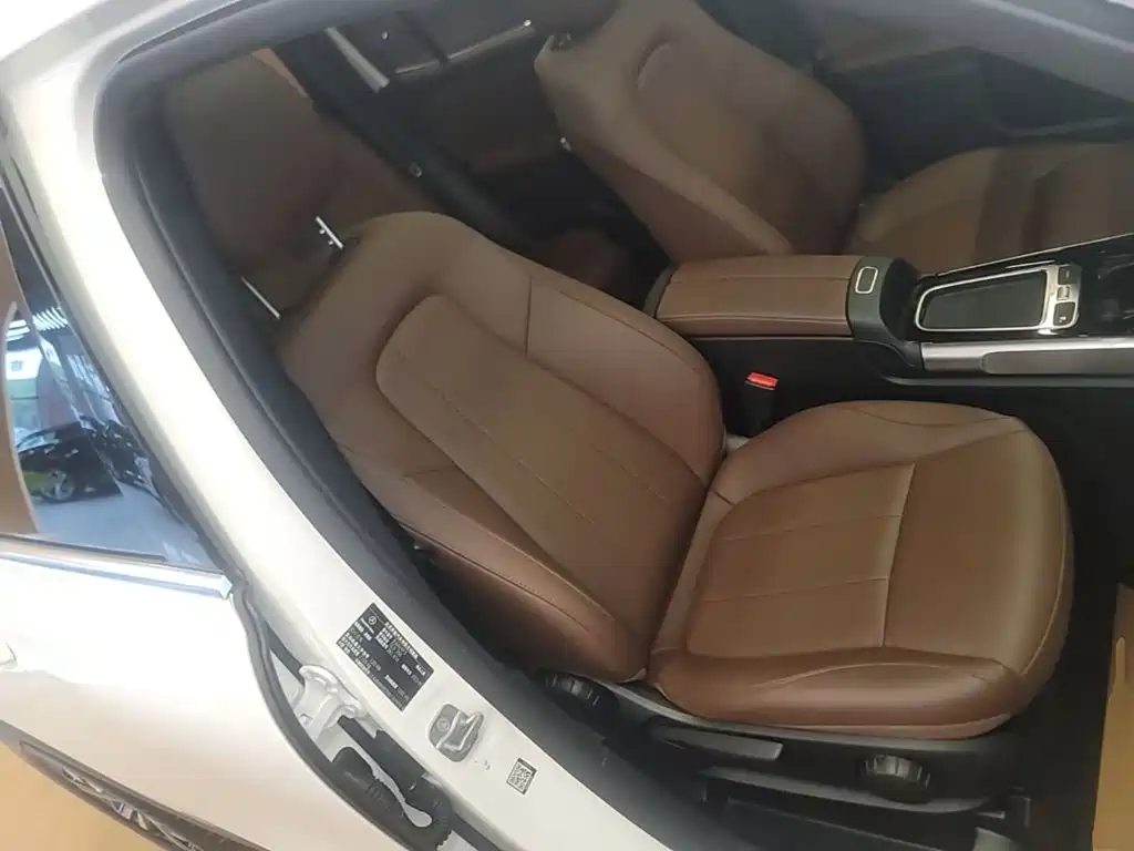 Mercedes-Benz GLB 2024 GLB 200 Dynamic купить на сайте DeffCars