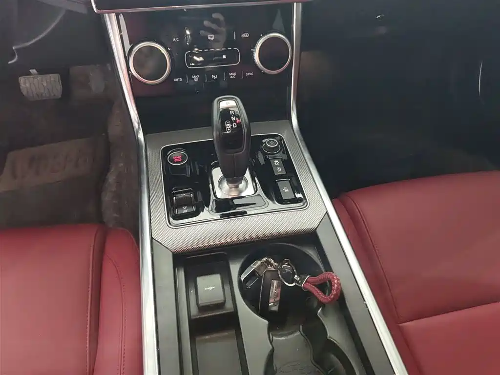 Jaguar XEL 2021 2.0T 250PS R-DYNAMIC S Advanced Sports Edition купить на сайте DeffCars
