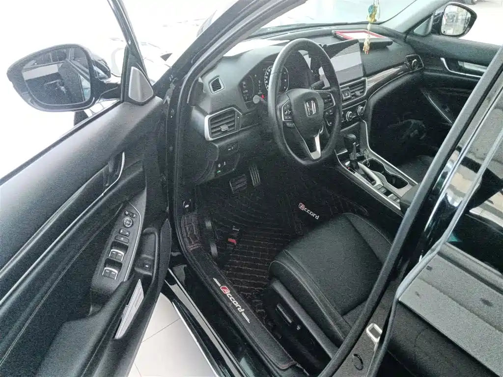 Accord 2022 260TURBO Magic Night Premium Edition купить на сайте DeffCars
