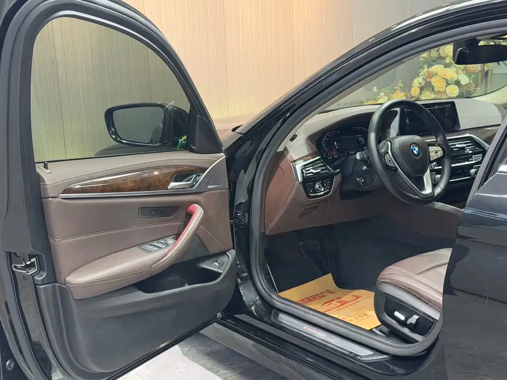 BMW 5 Series 2020 525Li Luxury Package купить на сайте DeffCars