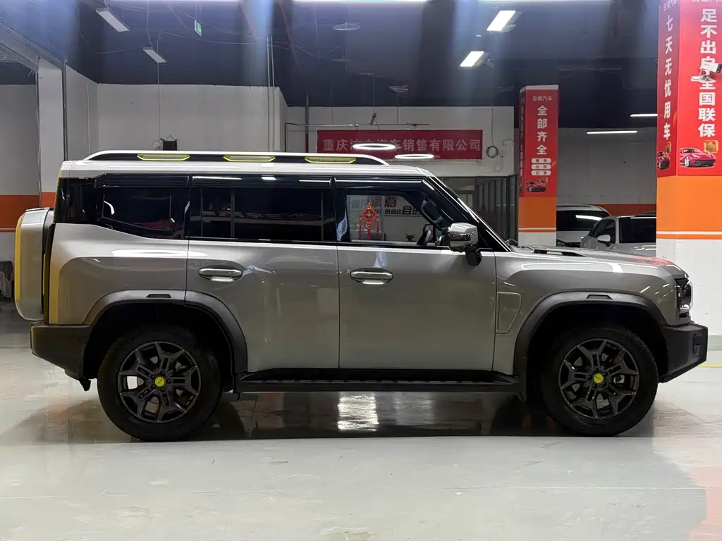 Jietu Traveler 2023 2.0T four-wheel drive crossover PRO+ купить на сайте DeffCars