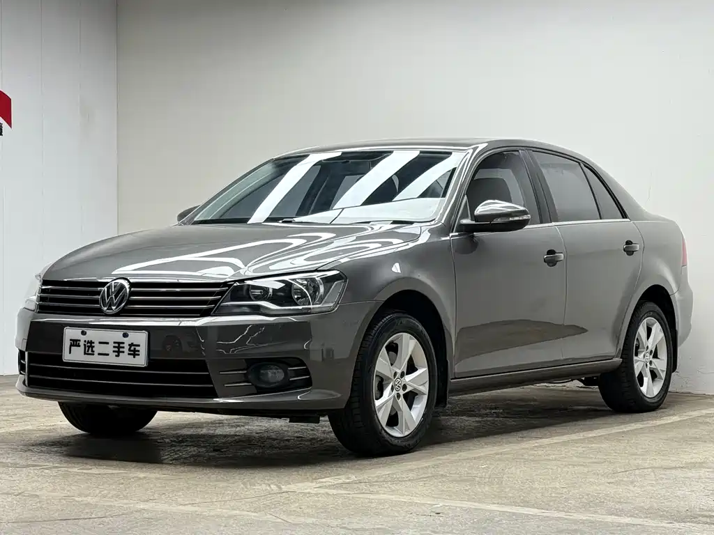 Bora 2013 1.6L automatic comfort type купить на сайте DeffCars