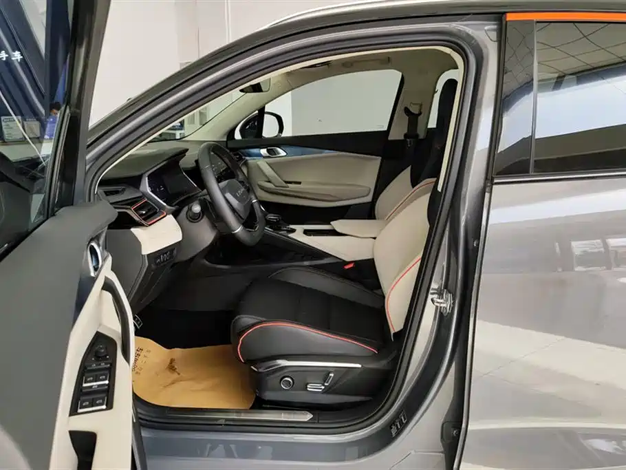 Lynk & Co 06 2020 1.5T Yao Halo купить на сайте DeffCars