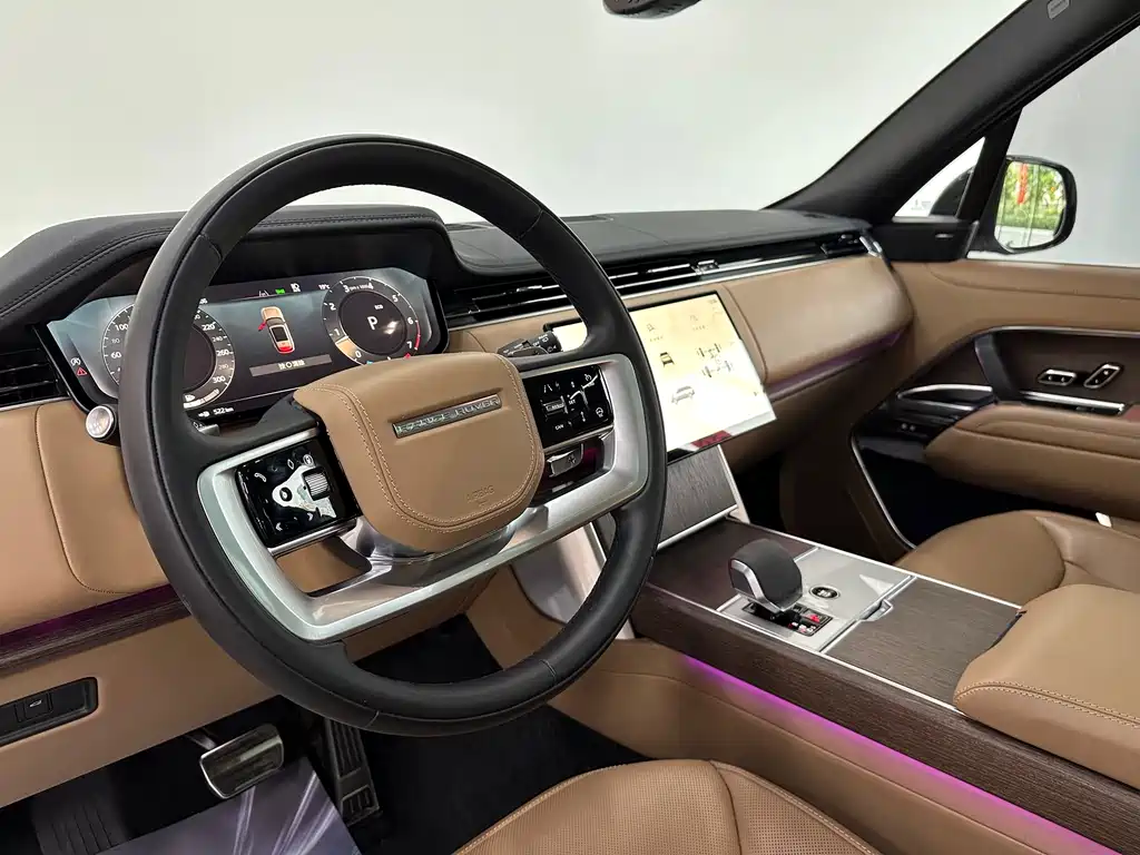 Range Rover 2024 3.0 L6 400PS Extended Edition купить на сайте DeffCars