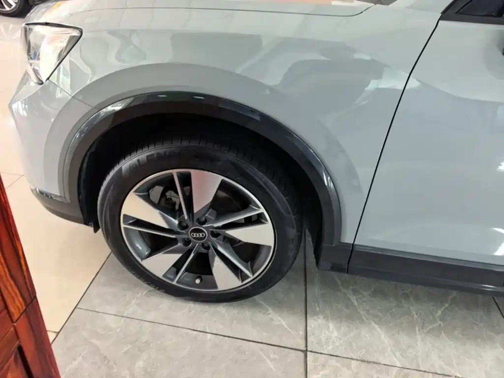 Audi Q2L 2022 35 TFSI Stylish & Elegant купить на сайте DeffCars