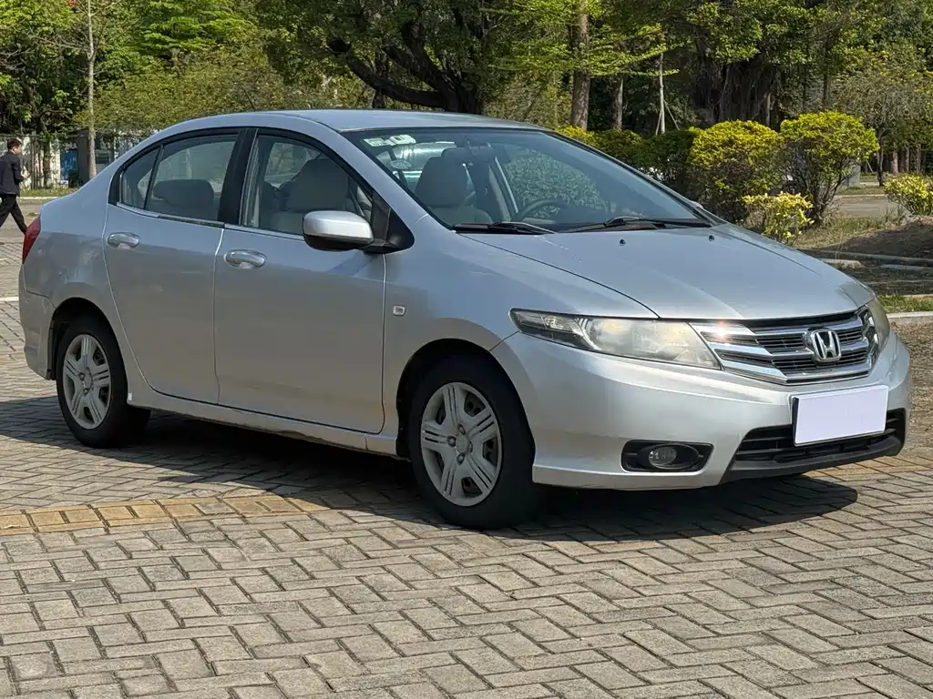 Fengfan Classic 2012 1.5L manual comfort version купить на сайте DeffCars