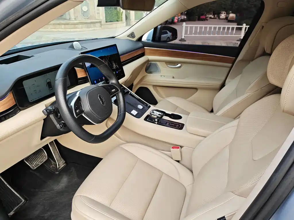 Wenjie M5 2022 pure electric four-wheel drive performance version купить на сайте DeffCars